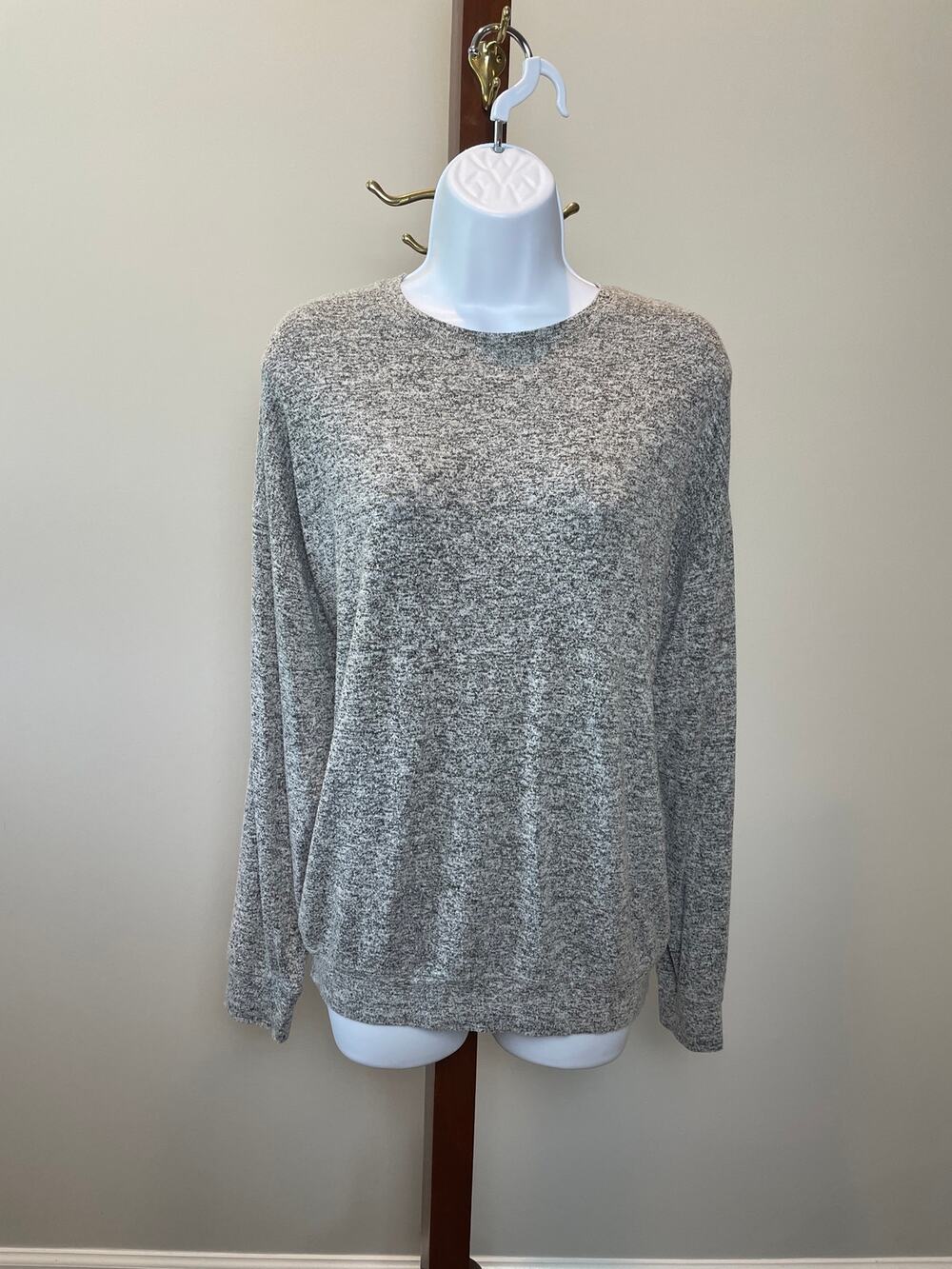 Athleta Size S Gray Lightweight Loose Fit Pullover Sweatshirt